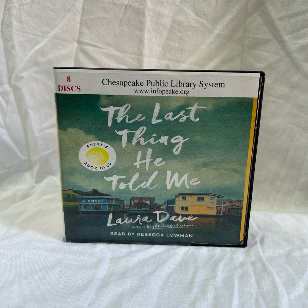 The Last Thing He Told Me Audiobook CDs Laura Dave.
